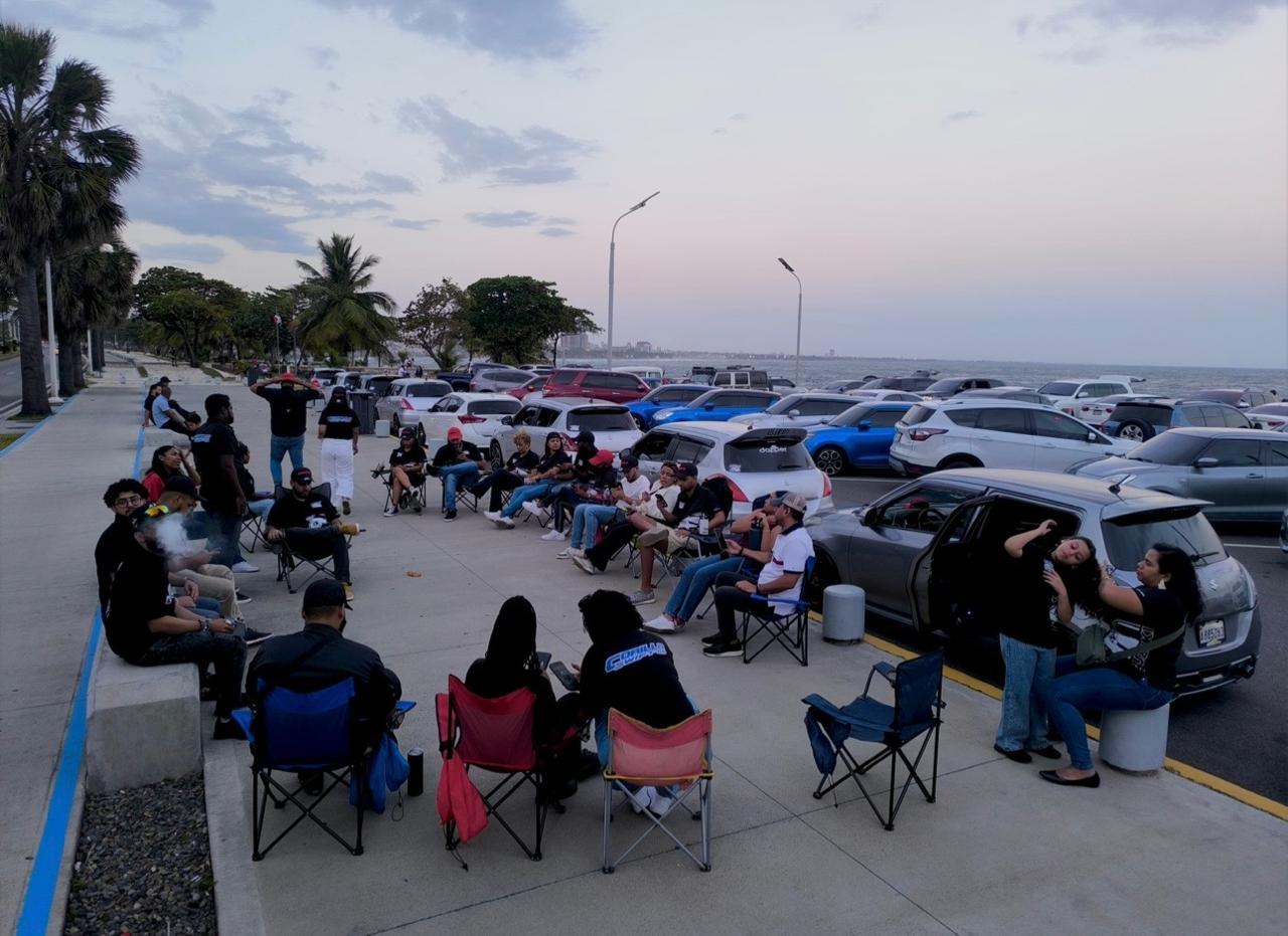 Tarde de car meet en el malecon